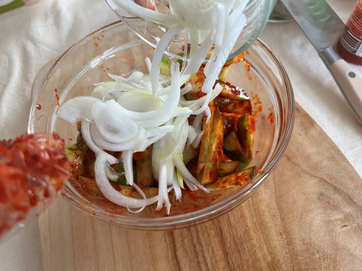 새콤달콤 오이무침 레시피 5분이면 뚝딱 간단반찬