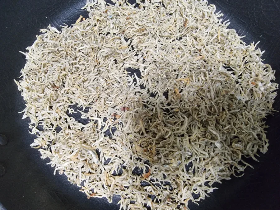 잔멸치볶음 만드는법 견과류 듬뿍넣은 바삭한 멸치볶음 만들기