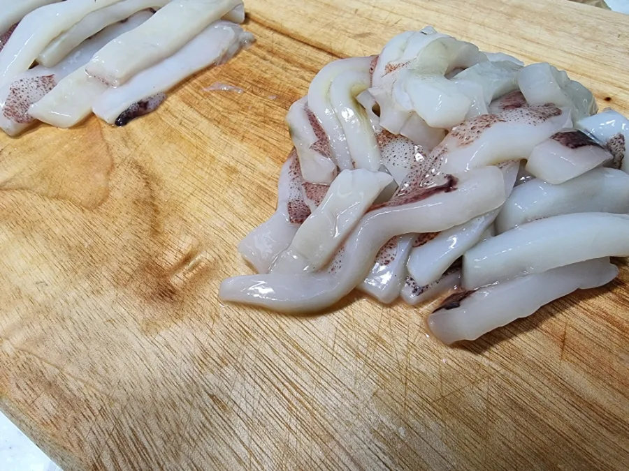 부추전 바삭하게~ 오징어 넣은 부침개 레시피!!!