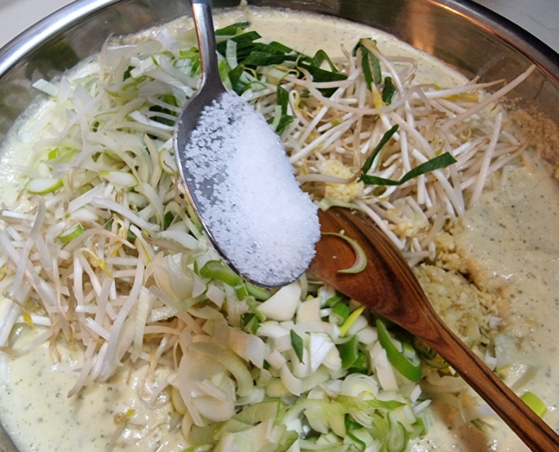 바삭 고소한 녹두전 만들기 명절 전 녹두빈대떡 만드는법 28 26