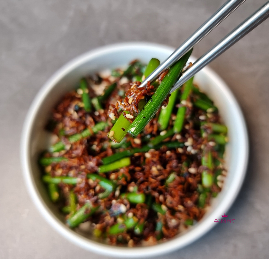 마늘쫑볶음 밥새우 넣어 만든 마늘쫑조림 마늘쫑요리 30 24