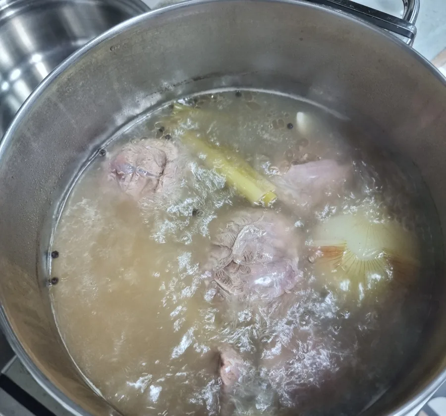 아롱사태 수육 만들기 소고기 수육 맛있게 삶는법