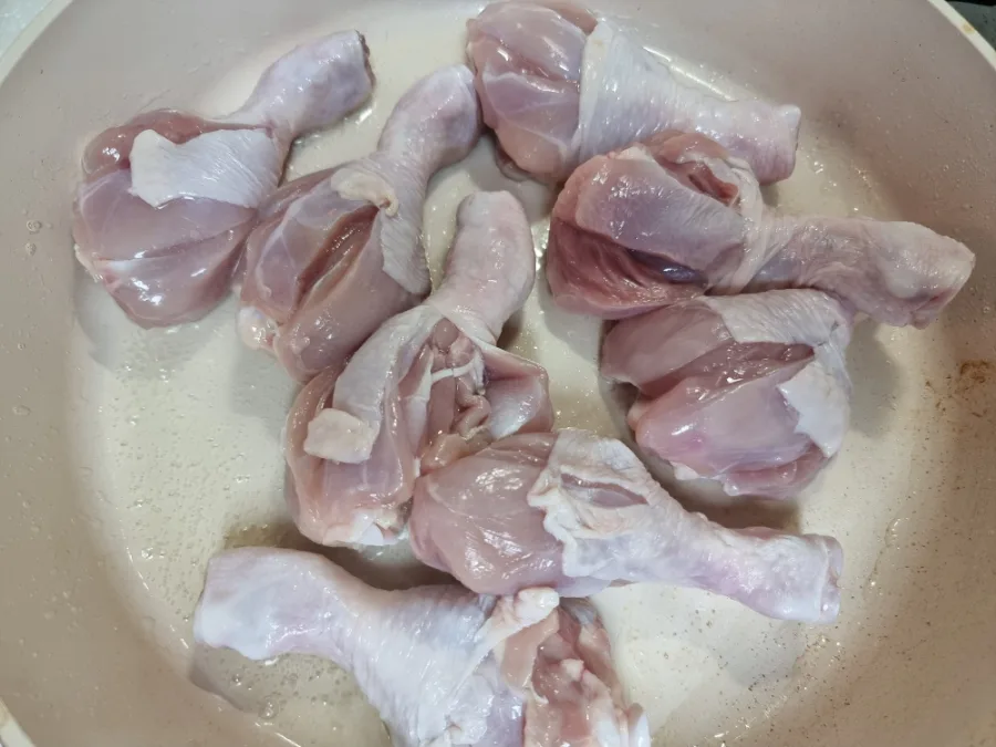 집에서 즐기는 지코바치킨: 양념 레시피 공개!