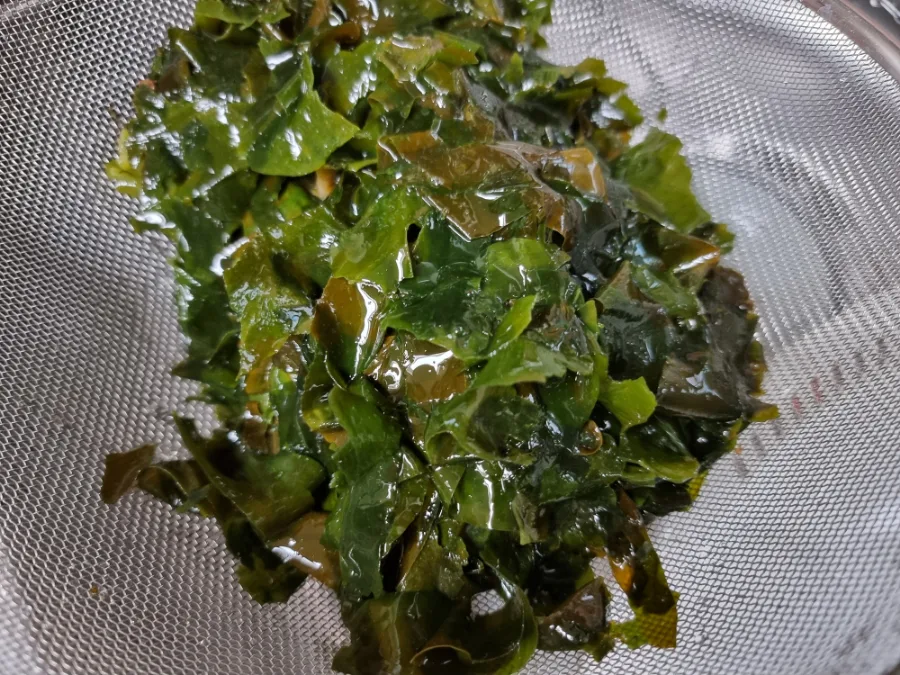 소고기 미역국 끓이는방법 쇠고기 미역국 레시피 맛있게 끓이는법