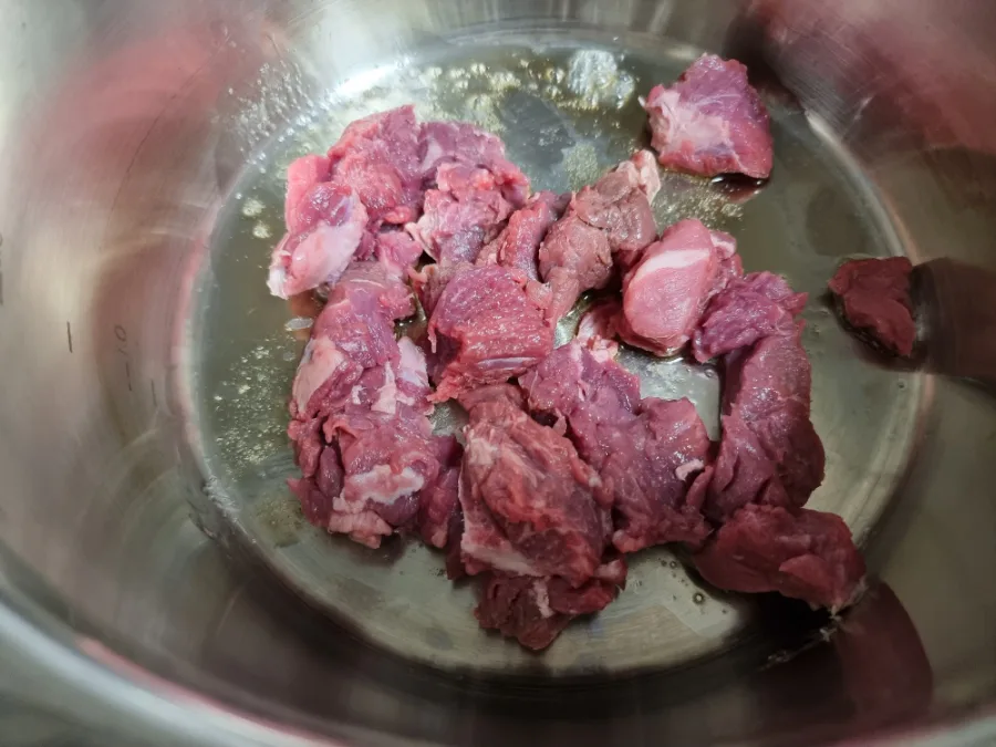소고기 미역국 끓이는방법 쇠고기 미역국 레시피 맛있게 끓이는법