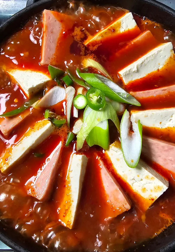 스팸 두부찌개 레시피 스팸두부짜글이 두부 스팸 간단 요리