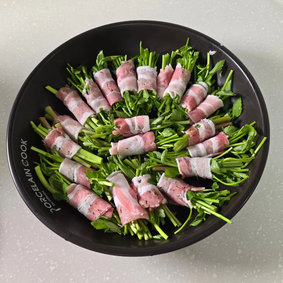 냉동 대패삼겹살 구이 청도 미나리 대패삼겹말이 삼겹살 요리