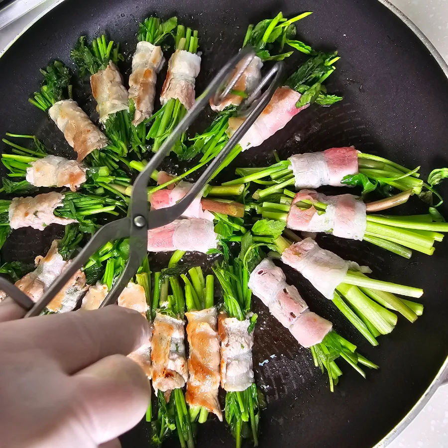 냉동 대패삼겹살 구이 청도 미나리 대패삼겹말이 삼겹살 요리