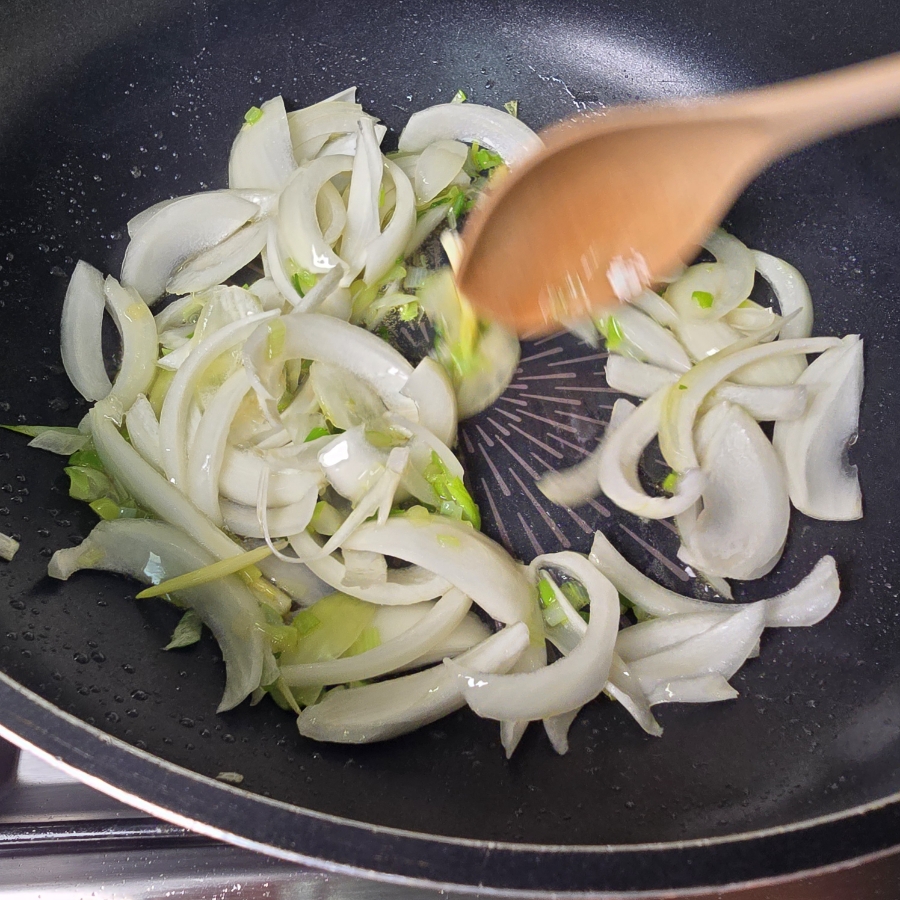 매콤 오징어볶음 레시피 양념 황금레시피 오징어 요리 7 5 2