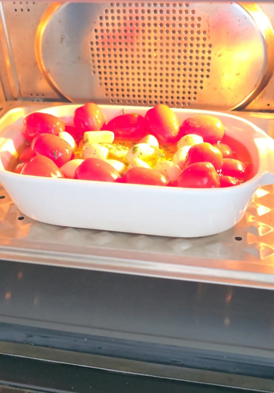 페타치즈 파스타 토마토 오븐 구이 요리