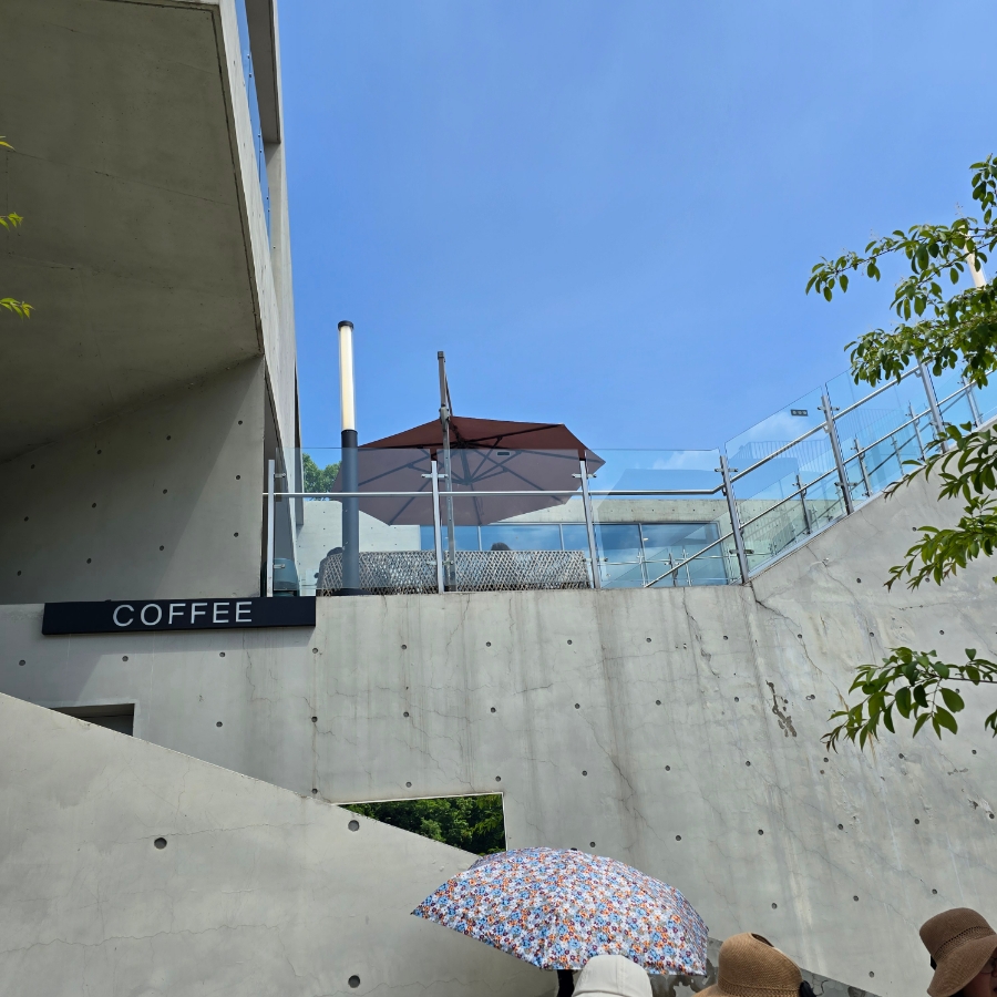 파주 대형카페 헤이리마을 빵 맛집 가드너스 카페 | 한끼공작소 25 8 | 한끼공작소