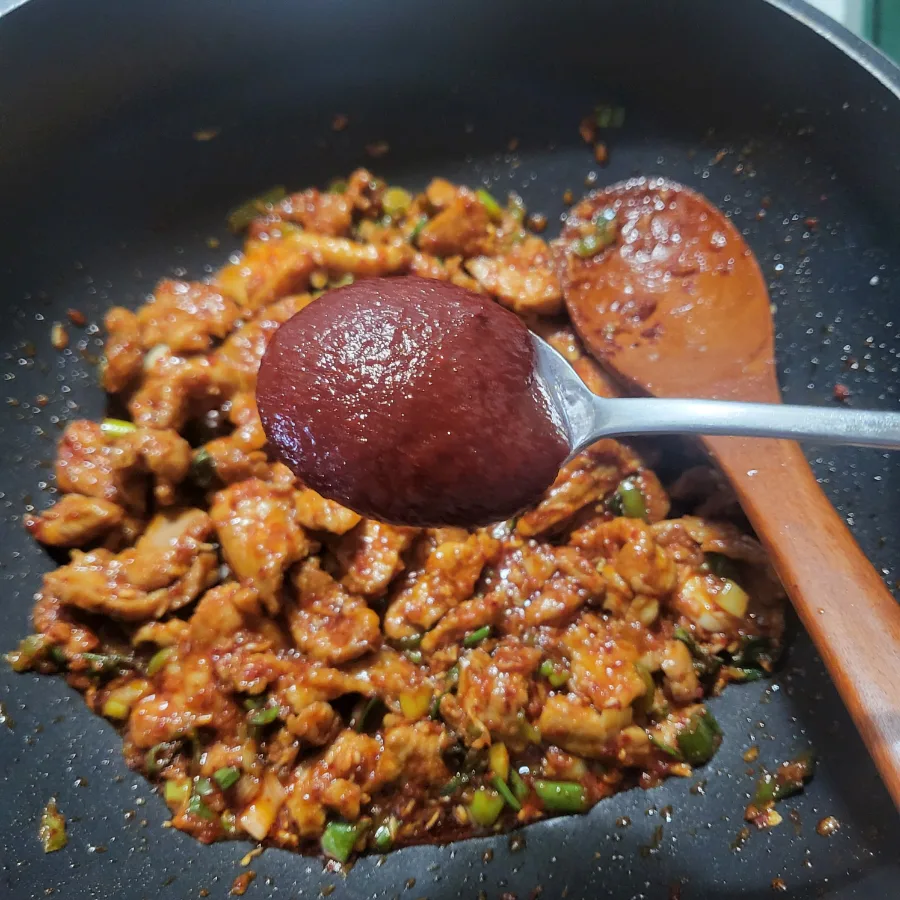 류수영 고추장찌개 레시피 감자 돼지고기 애호박 찌개
