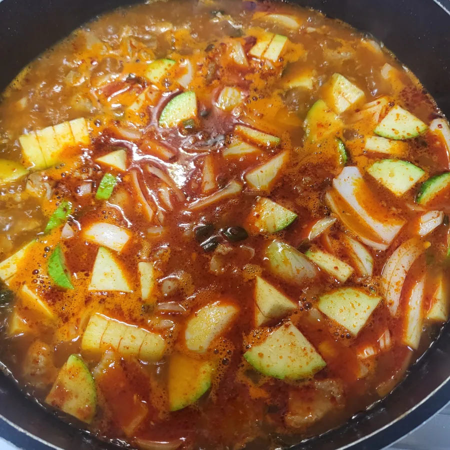 류수영 고추장찌개 레시피 감자 돼지고기 애호박 찌개