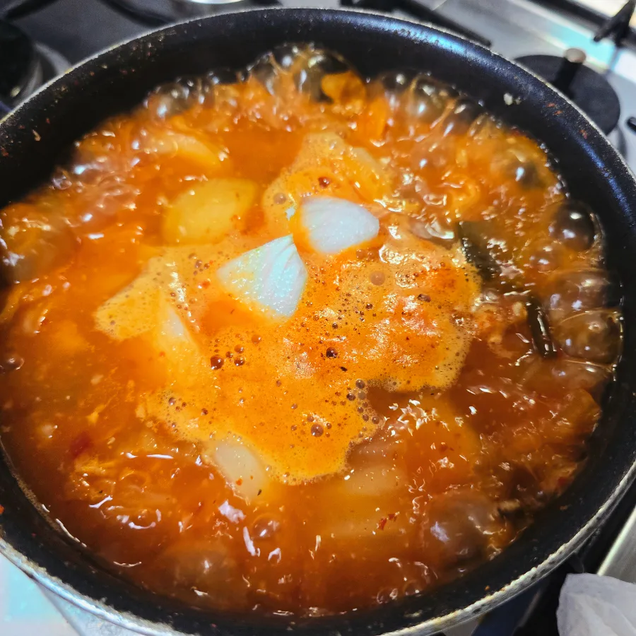 꽁치통조림김치찌개 꽁치 김치찌개 맛있게 끓이는법