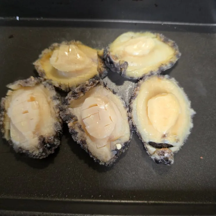 전복 요리 구이 색다른 변신 손질 전복 내장 볶음밥