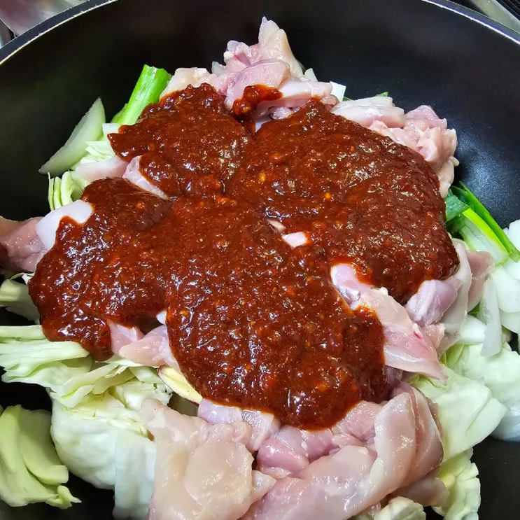 서진이네 닭갈비 레시피 : 황금비법 양념장과 비빔면 완벽 재현하기