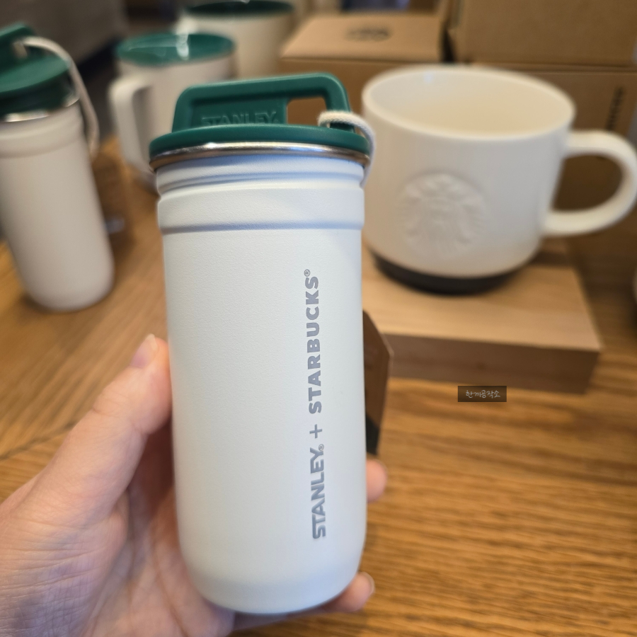 스타벅스 25주년 8월 신메뉴 헤이즐넛 오트 아이스 마셔본 후기 | 한끼공작소 10 125 | 한끼공작소