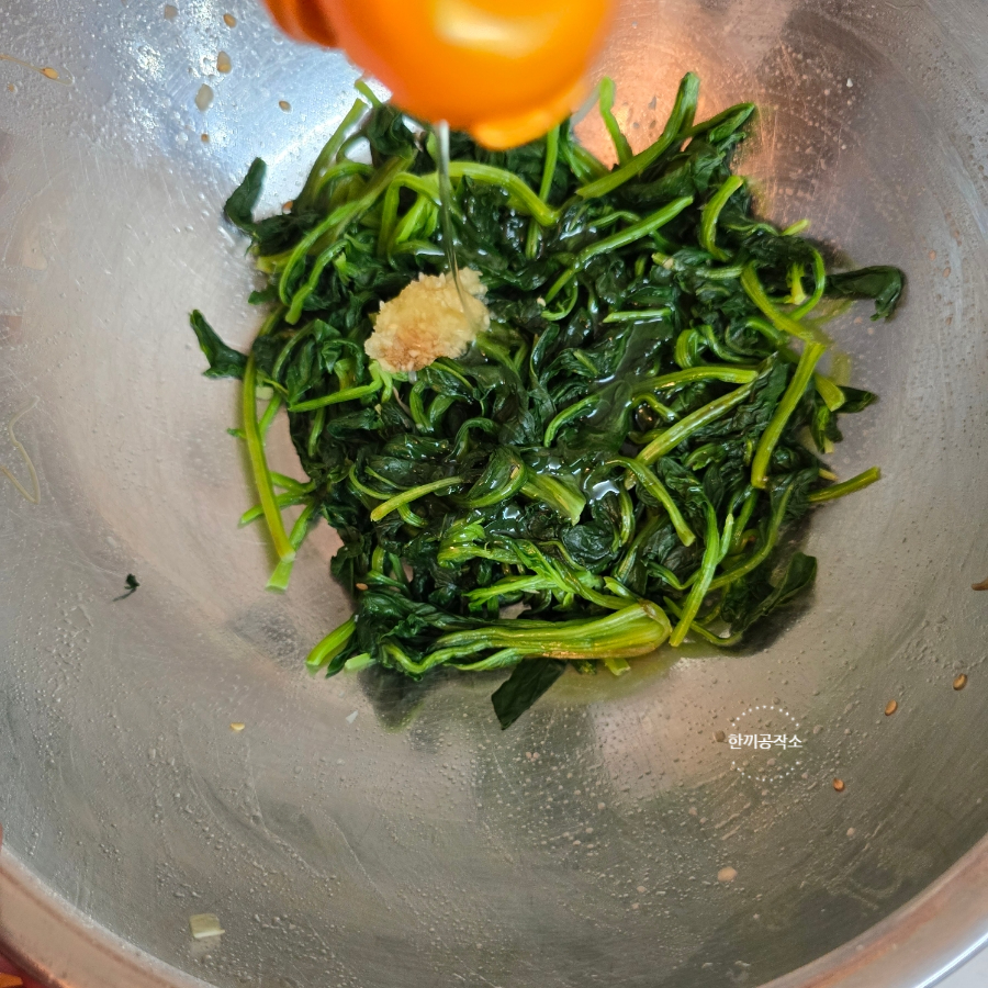 간단 시금치무침 레시피 시금치나물무침 시금치 데치기 요리 16 15 128