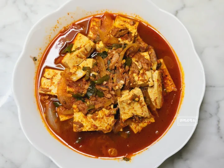 참치 두부찌개 만드는법 참치두부짜글이 참치캔요리