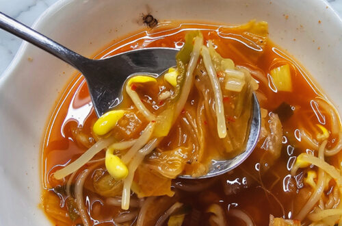 김치콩나물국