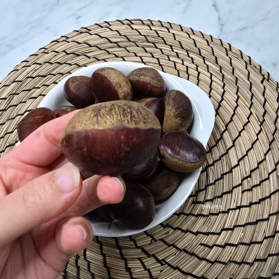 밤 삶는 법 시간 밤 잘까지게 삶는법 꿀팁! 삶기 냄비 밤 삶는 방법