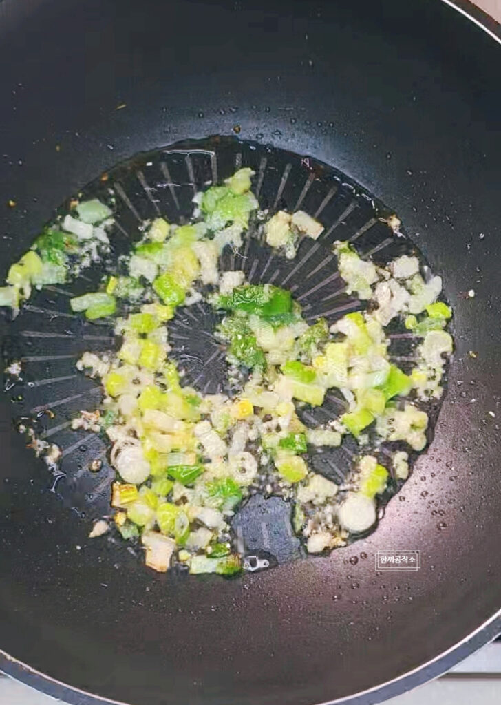 새송이버섯 볶음 레시피 들깨 초간단 새송이버섯요리 6 4 58