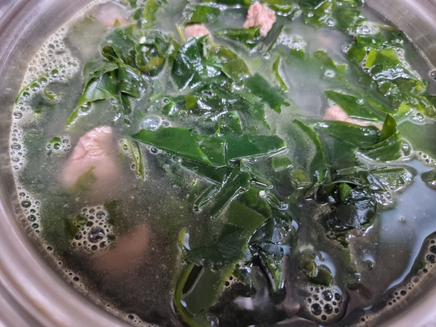 소고기미역국 끓이는 방법 맛있는 미역국 끓이는방법 15 소고기미역국
