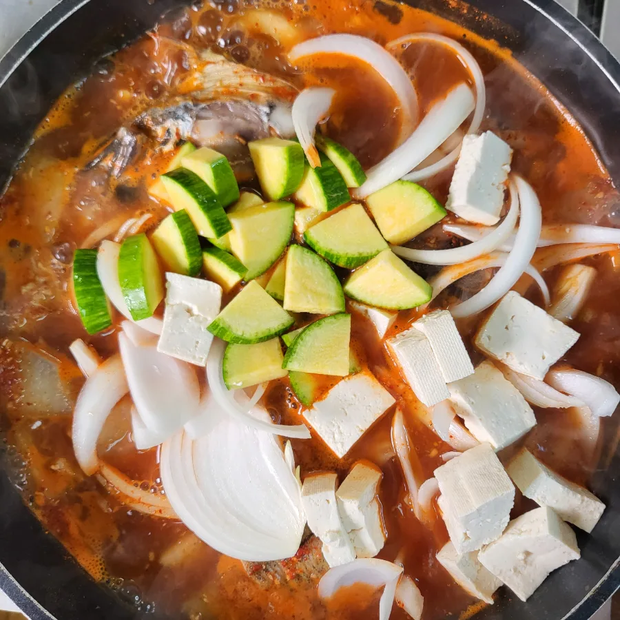 동태탕 끓이는법 동태찌개 레시피 얼큰한 겨울보양식