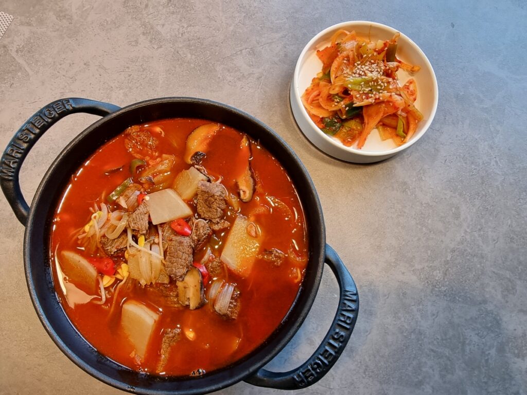 편스토랑 이찬원 경상도식 소고기 무국 끓이는법 대파무침 26 경상도식소고기무국