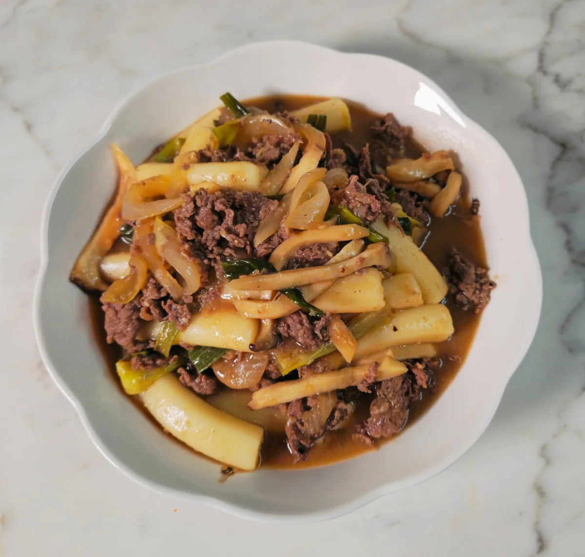 궁중떡볶이 레시피 맵찔이도 OK! 남은 불고기로 5분 컷 만들기