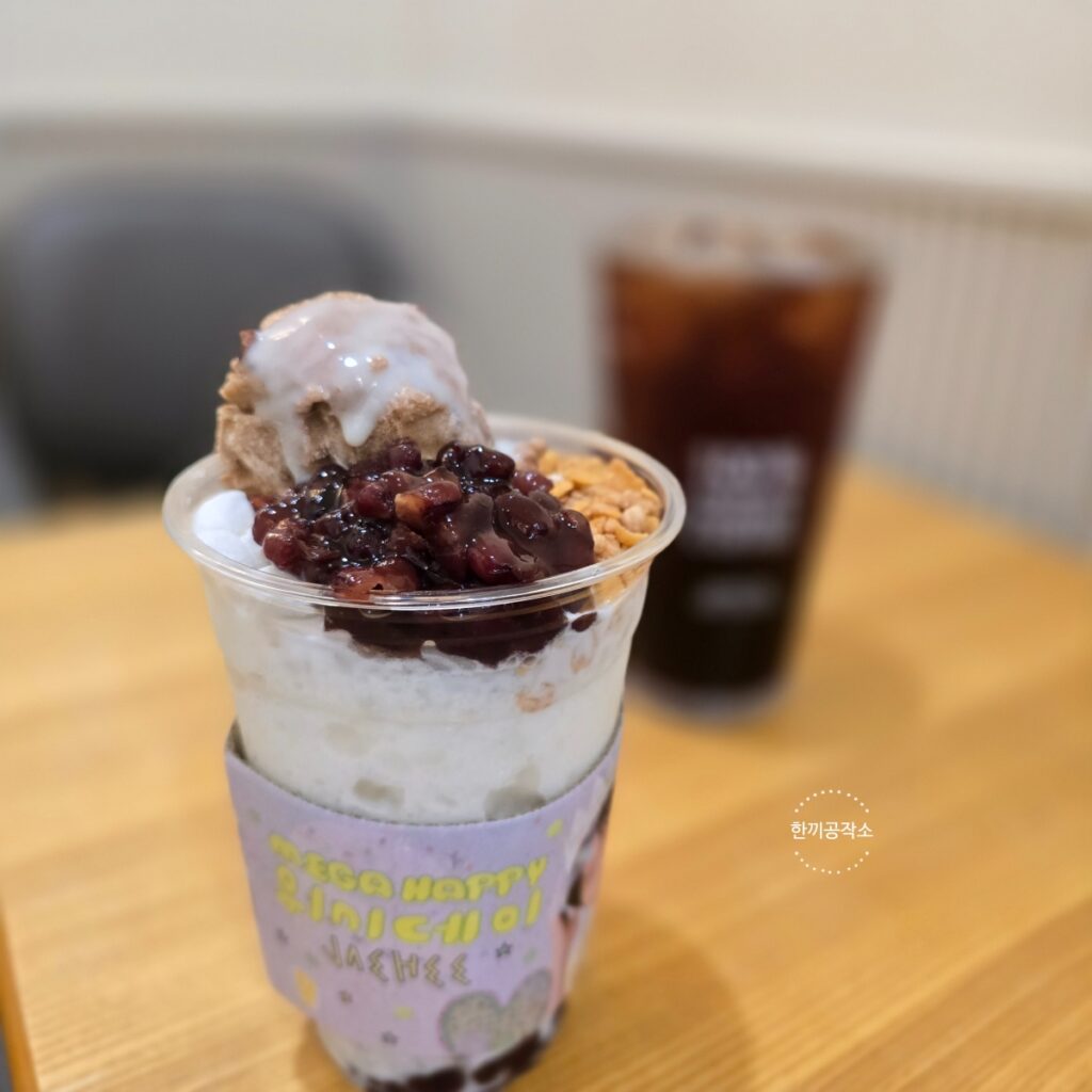 메가커피 팥빙수, 세 번 도전 끝에 맛본 후기!(메가커피 팥빙젤라또파르페) 16 13 14