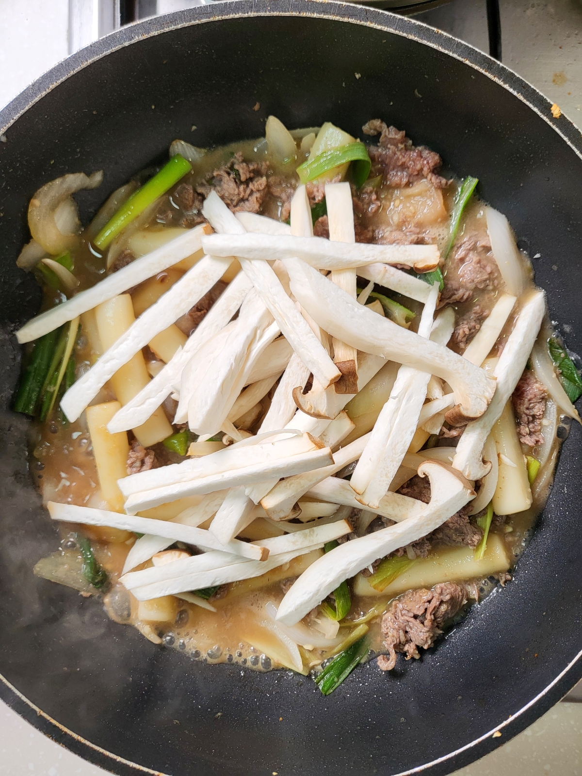궁중떡볶이 레시피 맵찔이도 OK! 남은 불고기로 5분 컷 만들기 19 17 2