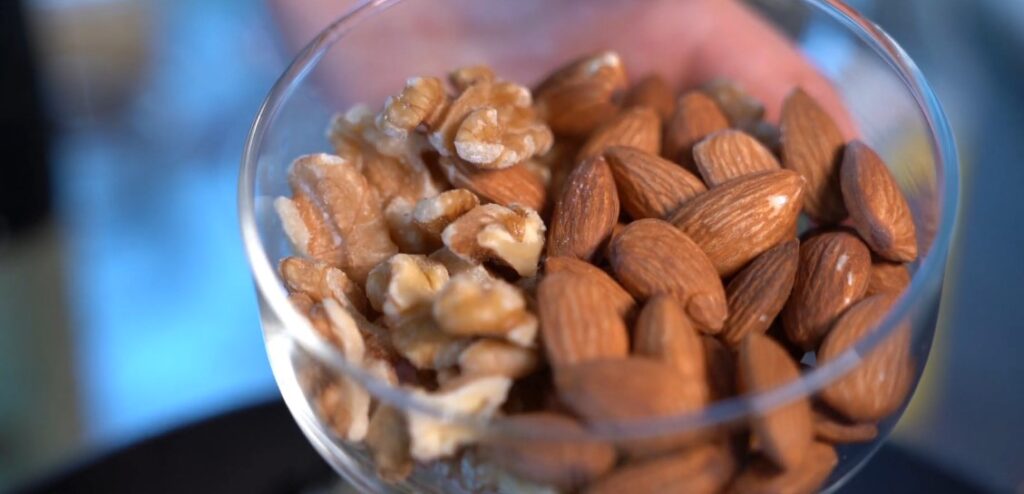 바삭한 멸치볶음 만들기 견과류 넣은 멸치볶음 간단한 밑반찬 만들기 19 16 11