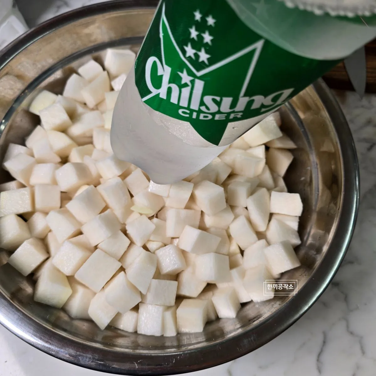 여름무 깍두기 담그는법 (아린 맛 없는 황금 레시피)설렁탕집 이모님 비법!