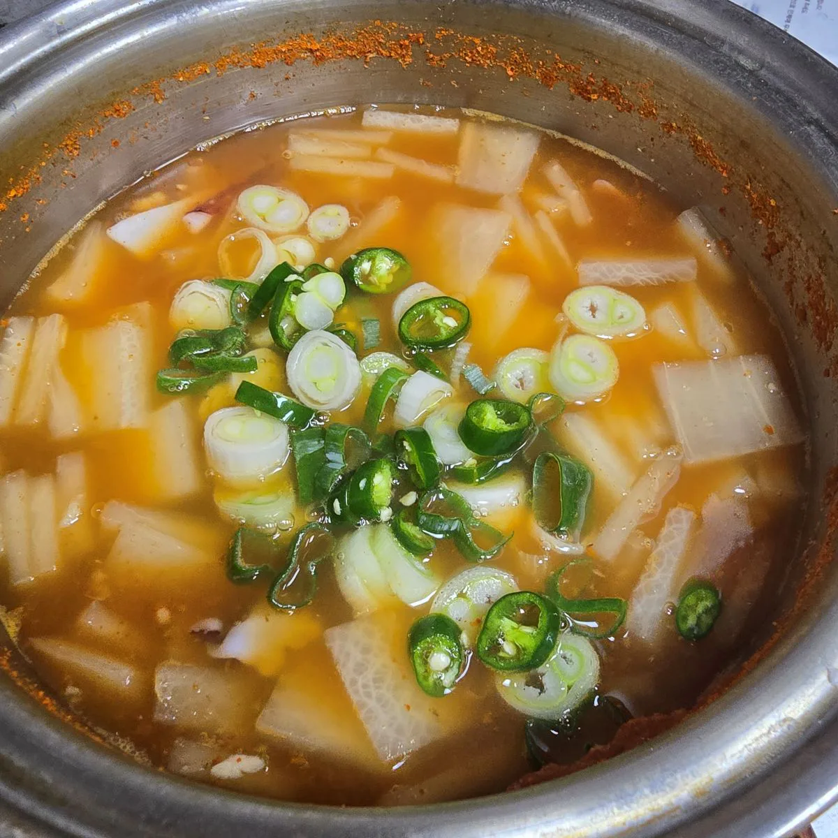 칼칼 시원함의 끝판왕! 오징어무국 레시피, 실패 없는 황금비율 끓이는법