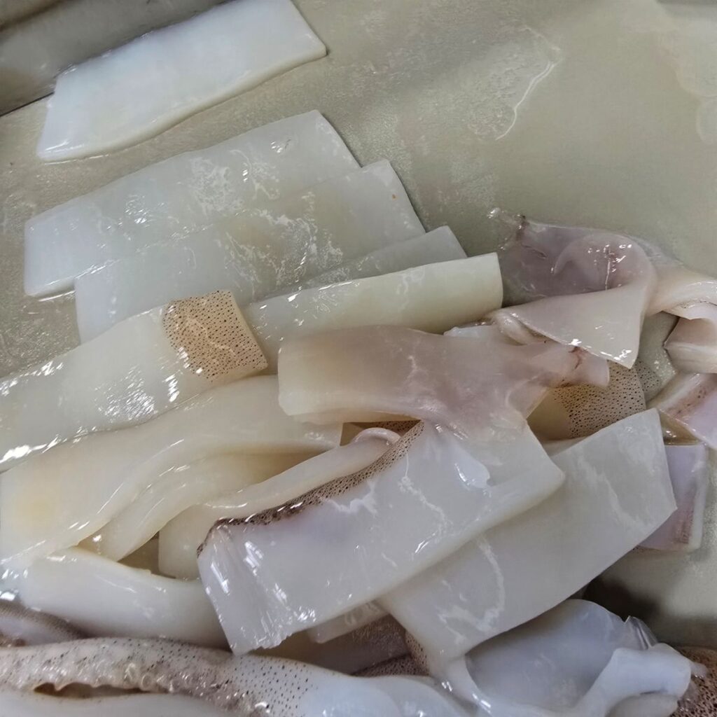 칼칼 시원함의 끝판왕! 오징어무국 레시피, 실패 없는 황금비율 끓이는법 | 한끼공작소 10 4 | 한끼공작소