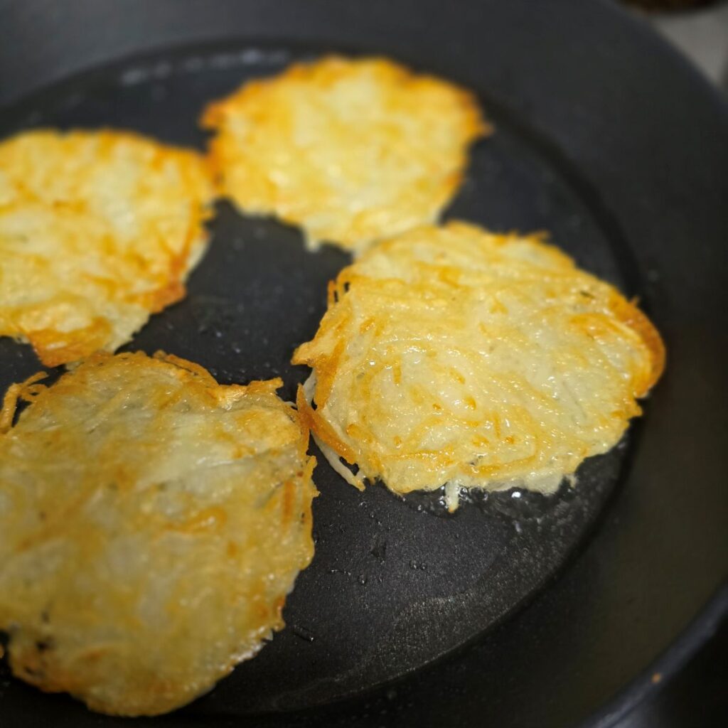 바삭한 감자채전 만들기, 초간단 감자전 만드는법 비오는날 레시피 | 한끼공작소 14 5 | 한끼공작소