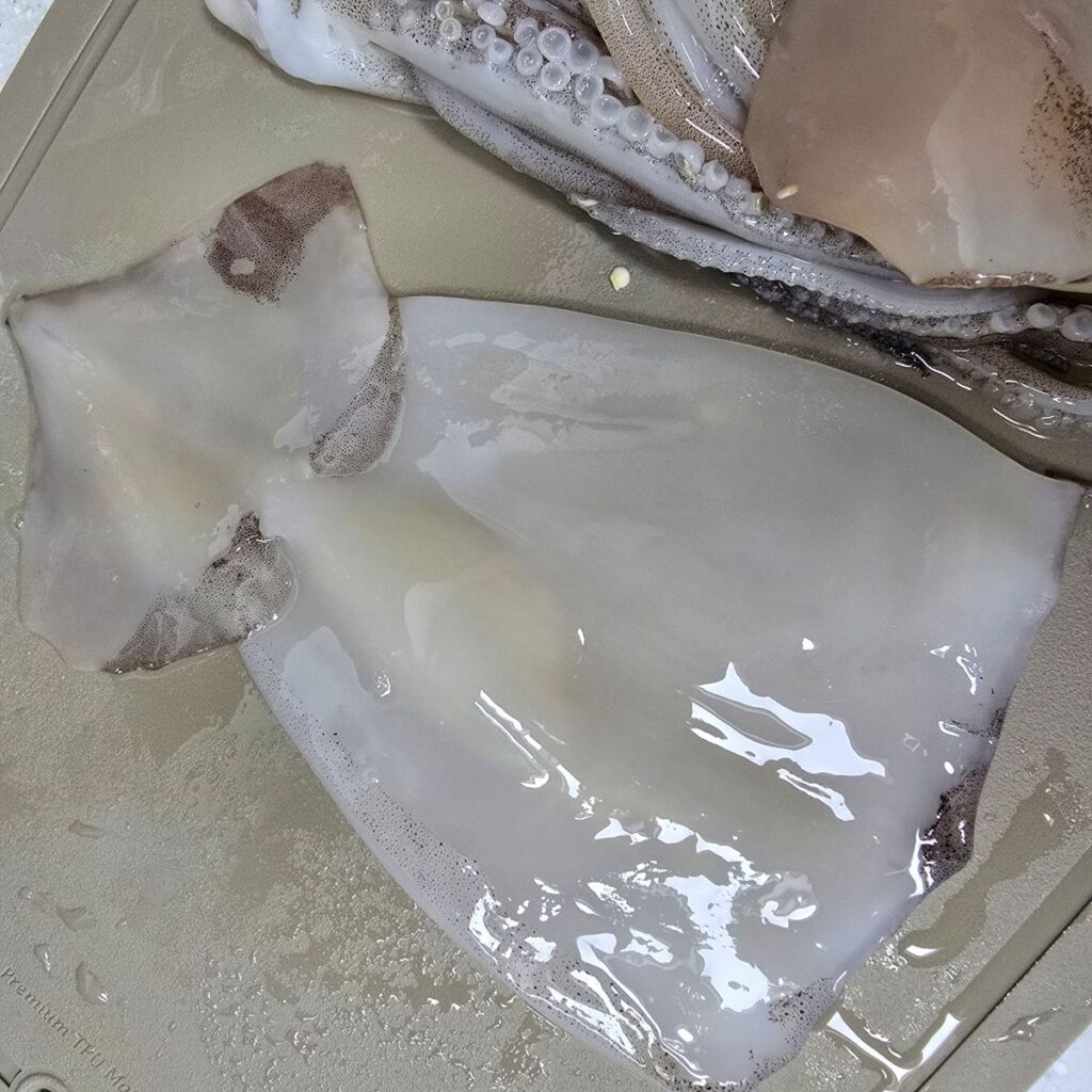 칼칼 시원함의 끝판왕! 오징어무국 레시피, 실패 없는 황금비율 끓이는법 | 한끼공작소 7 5 | 한끼공작소