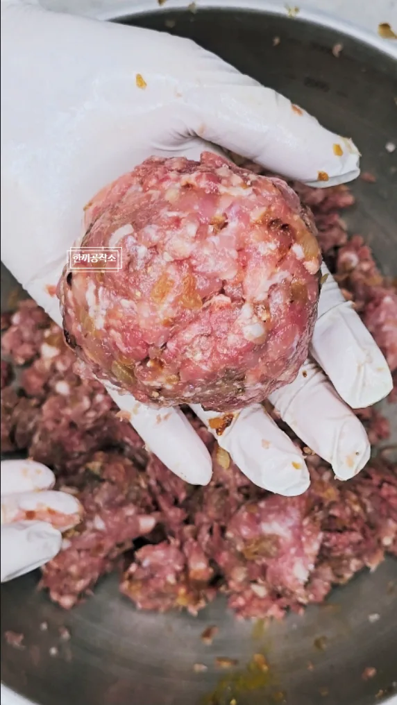 버거킹 마니아가 만든 인생 수제버거 만들기, 볶은 양파가 햄버거 패티 신의 한 수! (황금비율 레시피)