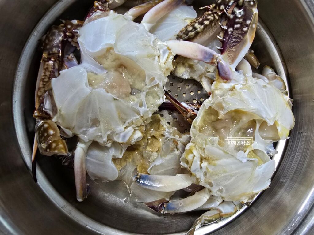 가을 제철 꽃게찜 레시피 - 손질부터 찌는 시간 15+5 완벽 가이드 | 한끼공작소 11 | 한끼공작소