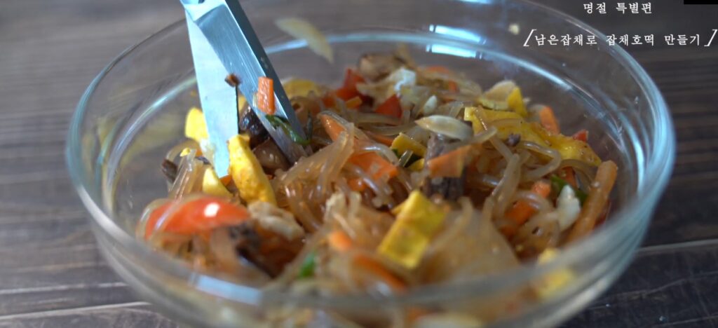 명절 남은 음식의 변신! 잡채호떡 & 매콤 비빔만두 레시피 14 11 26