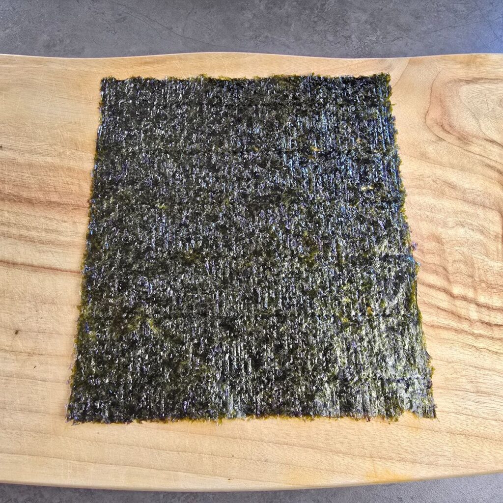 김밥 만들기, 뻔한 스팸김밥에 '이것' 하나 추가하면 인생 레시피 됩니다 | 한끼공작소 15 48 | 한끼공작소