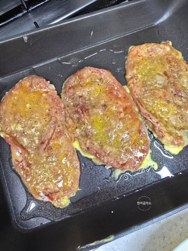 육전 만드는법, 인생 파절이 레시피 비법 공개! (feat. 참소스 활용) | 한끼공작소 15 49 | 한끼공작소