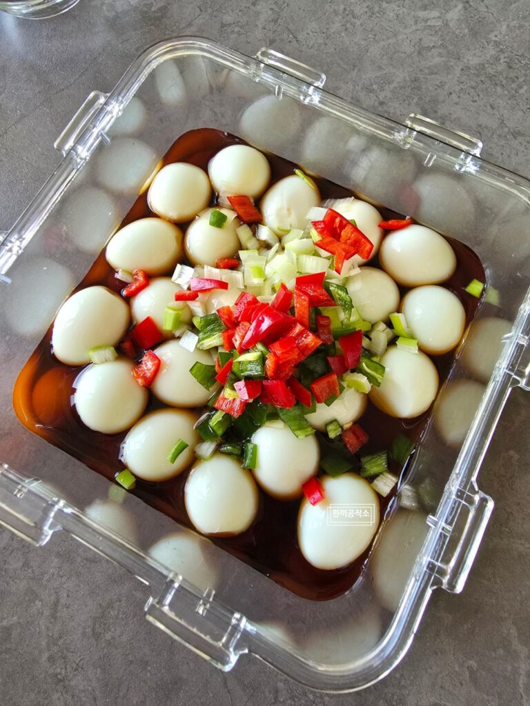 메추리알장조림 황금 레시피 불없이 5분컷 메추리알조림 만들기 | 한끼공작소 15 50 | 한끼공작소