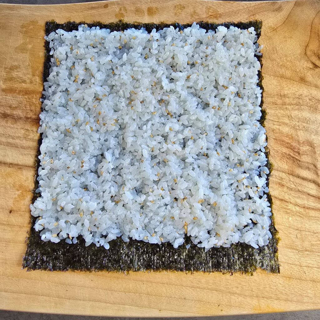 김밥 만들기, 뻔한 스팸김밥에 '이것' 하나 추가하면 인생 레시피 됩니다 | 한끼공작소 16 48 | 한끼공작소