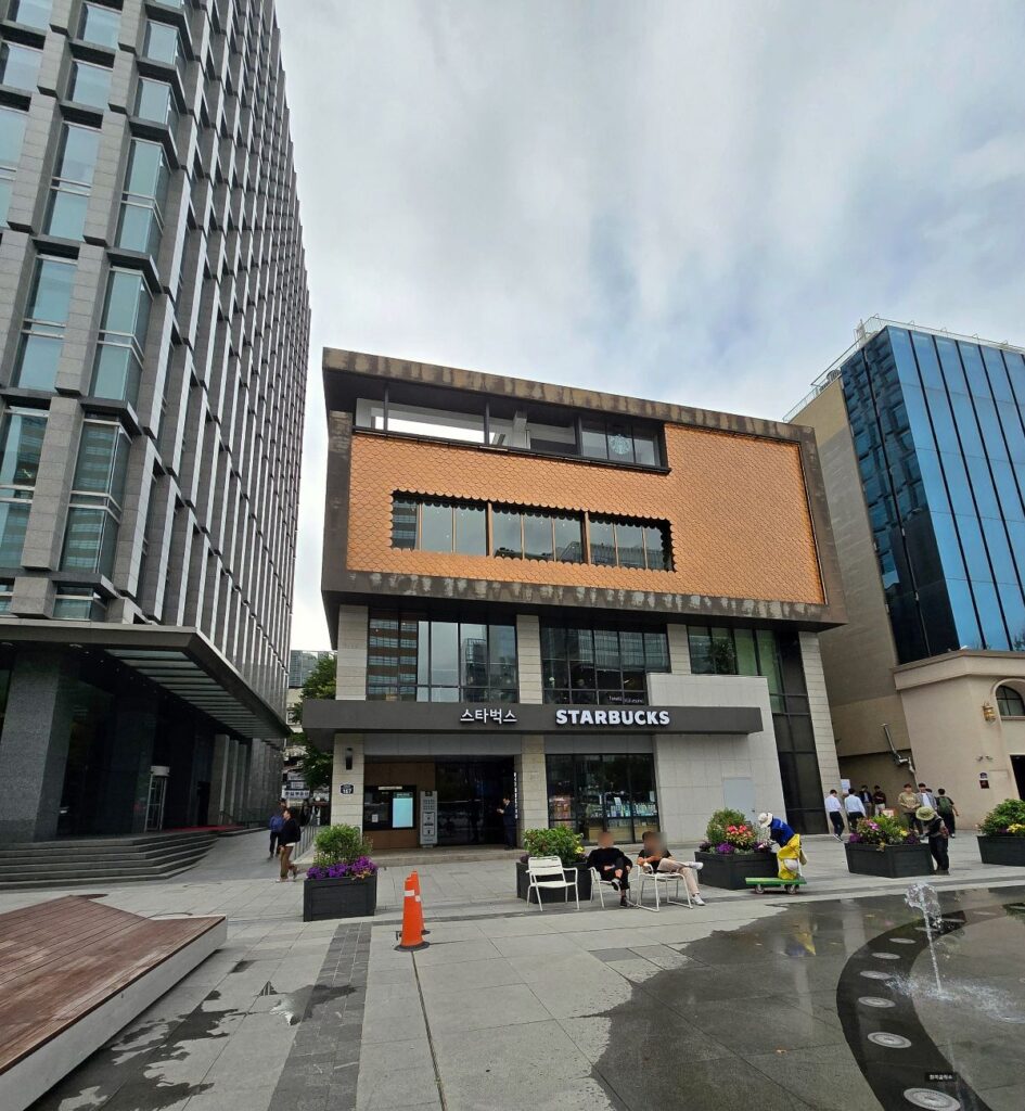 강민경 블글라 스벅 블랙글레이즈드라떼 커스텀, 이렇게 드세요! | 한끼공작소 19 40 | 한끼공작소