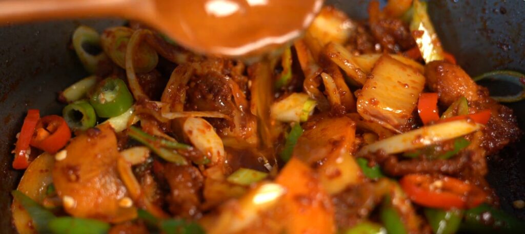 백종원 두부김치 만드는법 두부김치볶음 돼지고기두부김치 두부반찬 24 21 23