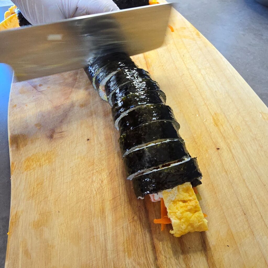 김밥 만들기, 뻔한 스팸김밥에 '이것' 하나 추가하면 인생 레시피 됩니다 | 한끼공작소 21 36 | 한끼공작소