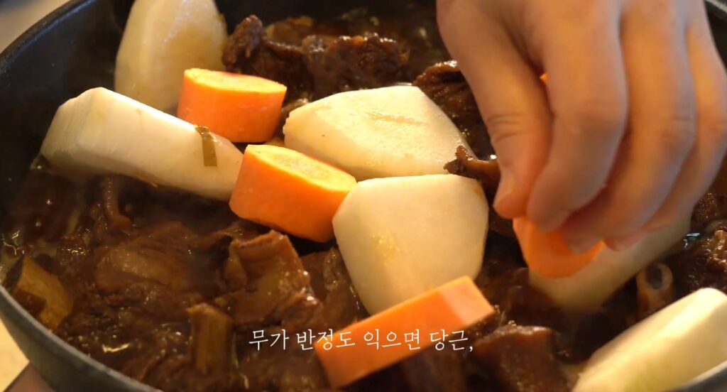 기가막히게 맛있는 소갈비찜 만드는법 (백종원 레시피로 완성하는 설 명절음식) 26 23 28