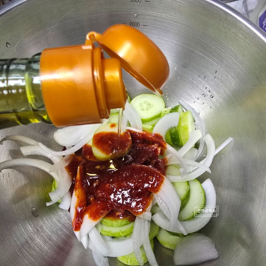 오이무침 황금레시피, 입맛 없을 때 최고 오이무침 레시피 | 한끼공작소 24 30 | 한끼공작소